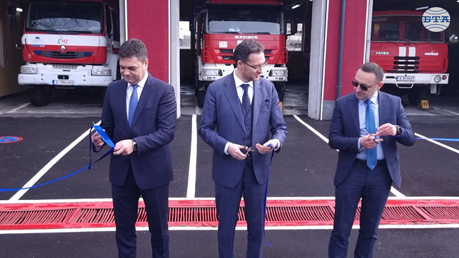 Предстои откриването на 12 обновени пожарни служби в страната, каза главен комисар Александър Джартов