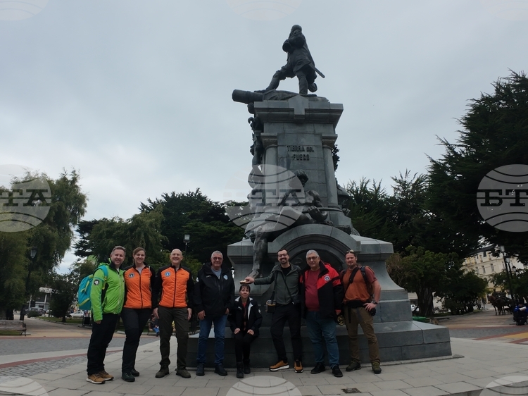 Bad Weather Keeps Bulgarian Antarctic Explorers in South America Outpost