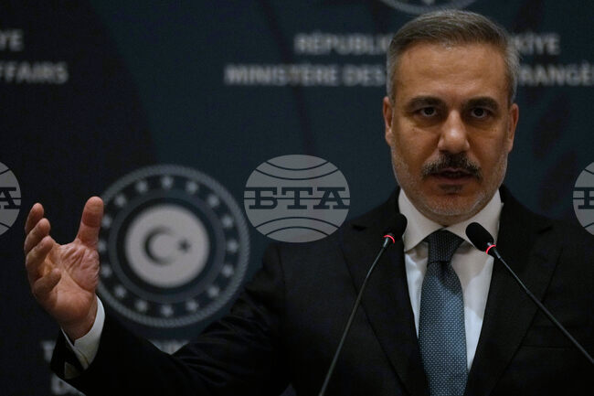 Хакан Фидан проведе нова поредица от разговори заради ситуацията в региона - този път с външните министри на ОАЕ, Унгария и Испания 