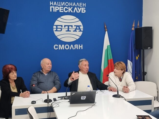 Културните институции на Смолян са започнали от читалище „Христо Ботев - 1871“, посочи председателят Иван Иванов