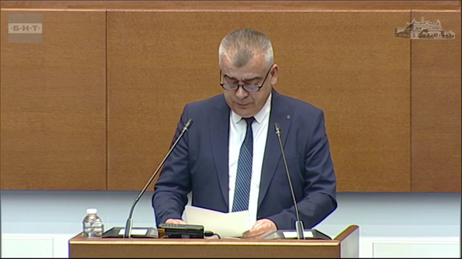 АПС категорично ще се противопостави на приемането на ограничаващите изборни права на българските граждани по света, заяви Хайри Садъков