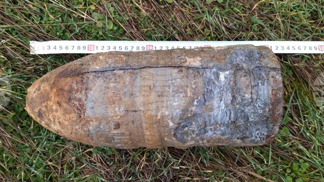 Военнослужещи обезвредиха открит на кея в Русе невзривен корозирал артилерийски снаряд