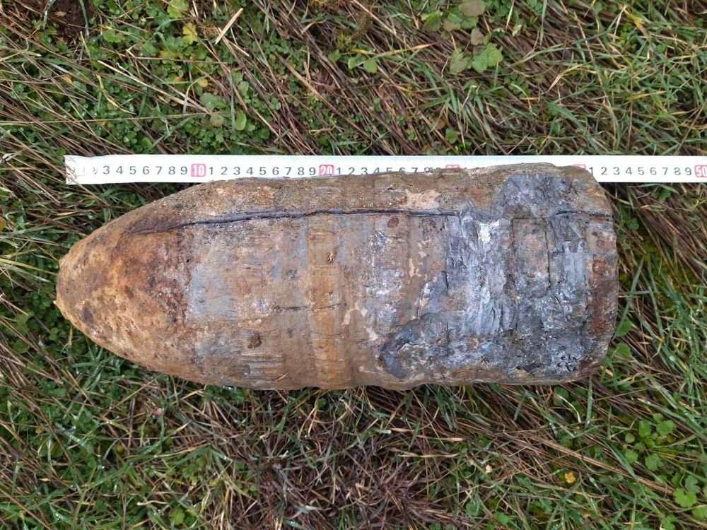 Военнослужещи обезвредиха открит на кея в Русе невзривен корозирал артилерийски снаряд