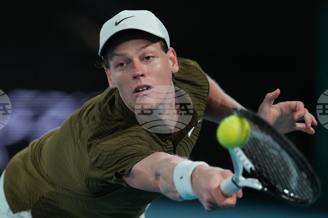 Яник Синер и Даниил Медведев постигнаха победи на старта на турнира по тенис в Доха