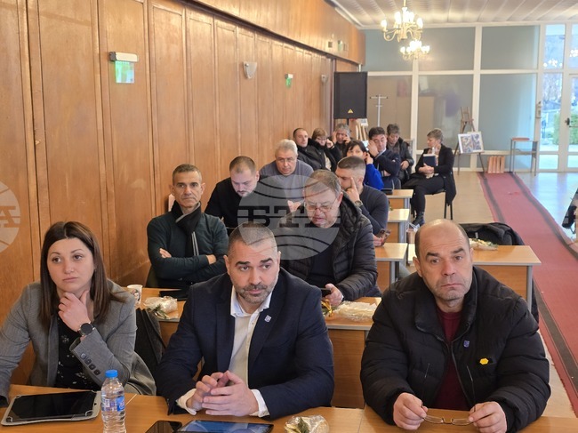 Полицията в Червен бряг е регистрирала 208 престъпления през 2025 г., според приетия от Общинския съвет отчет 