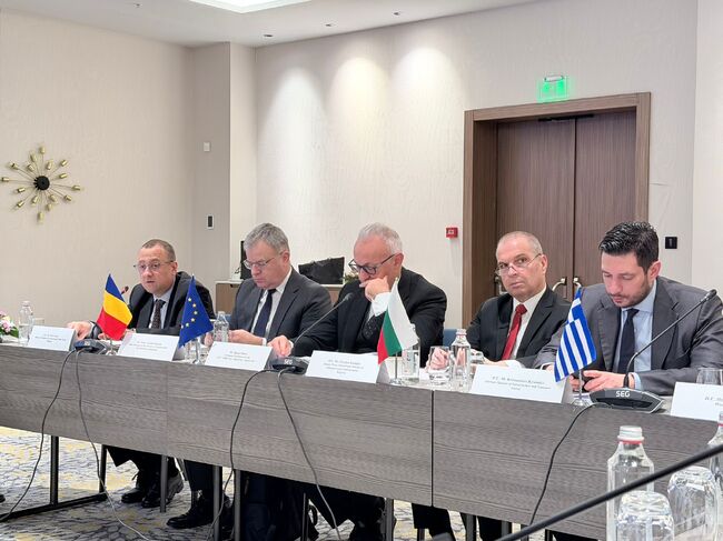 Коридорът Черно море – Егейско море е и инструмент за преодоляване на регионалните различия, смята Иван Иванов