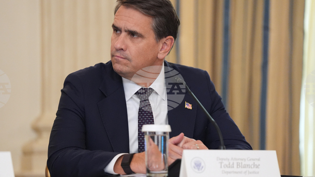 Министерството на правосъдието на САЩ публикува 3 милиона страници от досието си за Джефри Епстийн