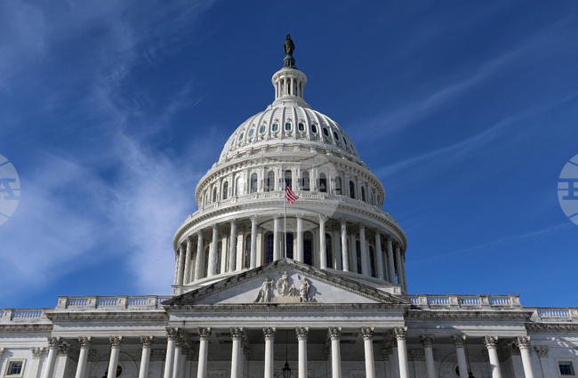 Американският Сенат прие пакет от закони за бюджетни разходи, който трябва да намали времетраенето на бюджетната парализа
