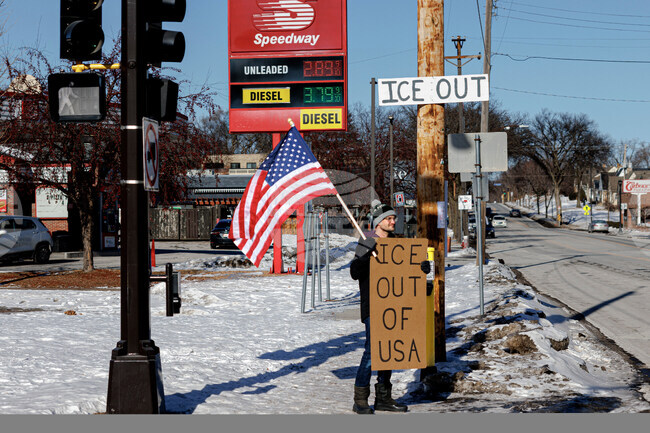 Тръмп е наредил на Департамента за вътрешна сигурност да не се намесва в протестите в ръководените от Демократическата партия градове