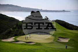 APTOPIX Farmers Insurance Open Golf