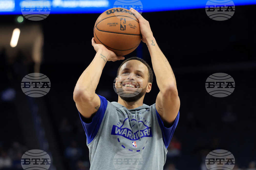 Pistons Warriors Basketball