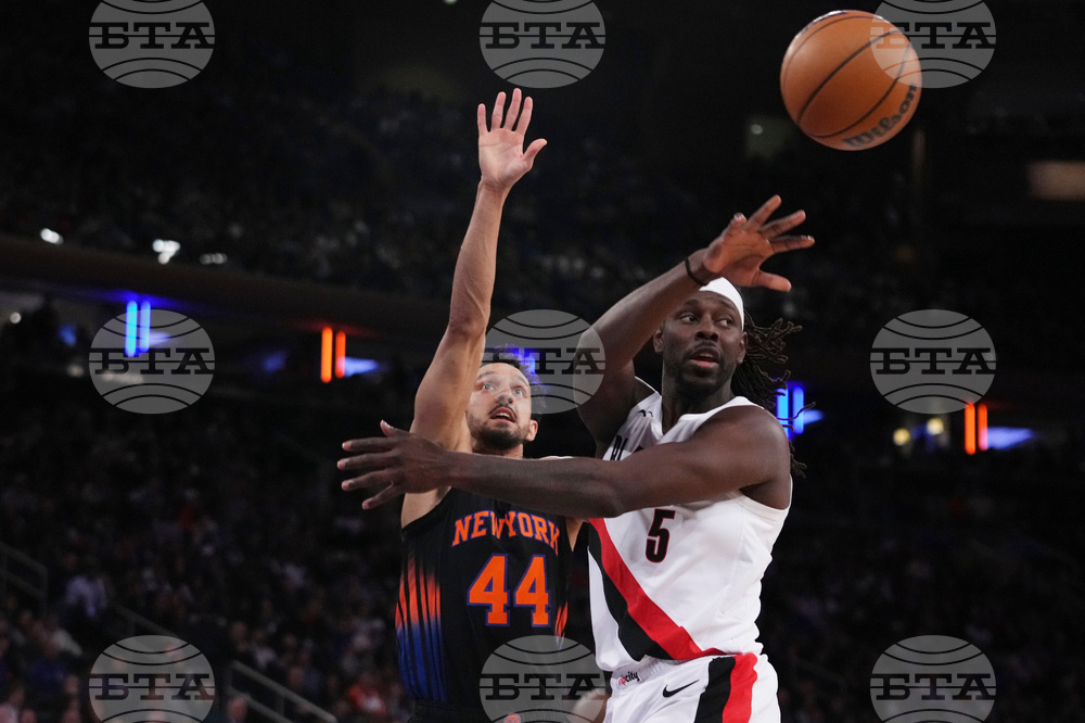 Trail Blazers Knicks Basketball