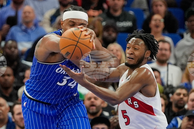 APOPIX Raptors Magic Basketball