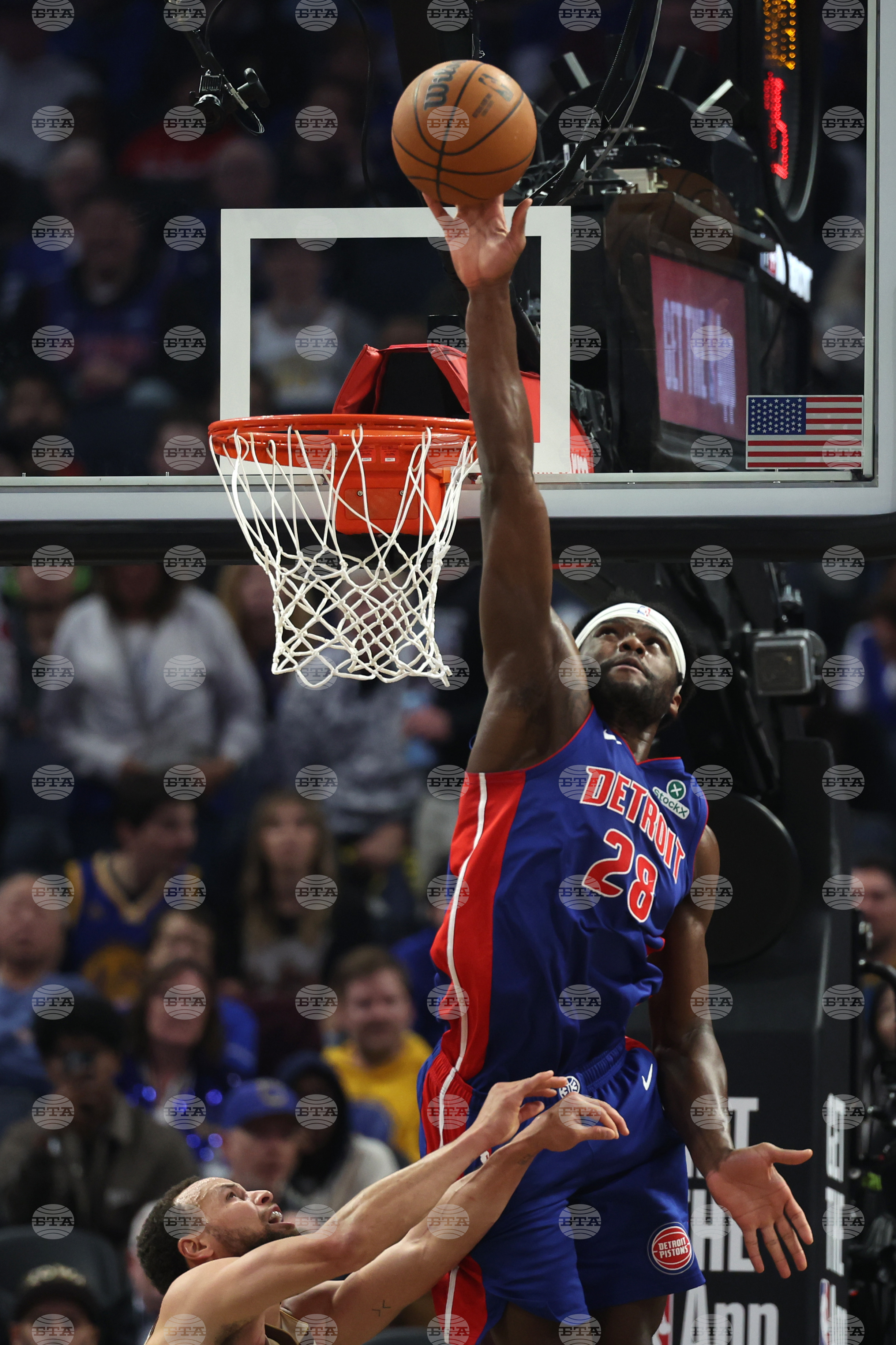 Pistons Warriors Basketball