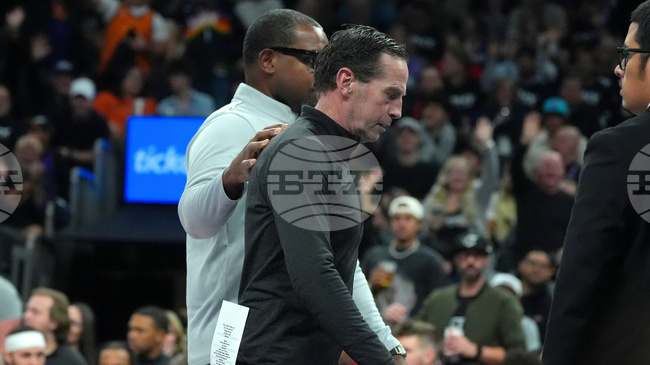 НБА глоби треньора на Кливланд Кени Аткинсън с 50 000 долара