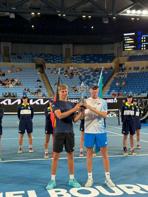 Димитър Кисимов стана шампион на двойки при юношите на Откритото първенство на Австралия по тенис