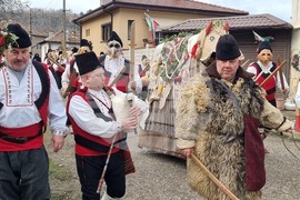 Село Кошов - фолклор - Джамал - обредна игра