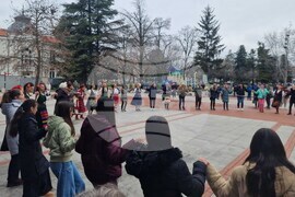 Търговище - благотворително хоро и базар - подкрепа за болно дете