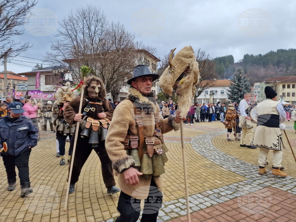 Трън - Зимен празник - маскараден фестивал