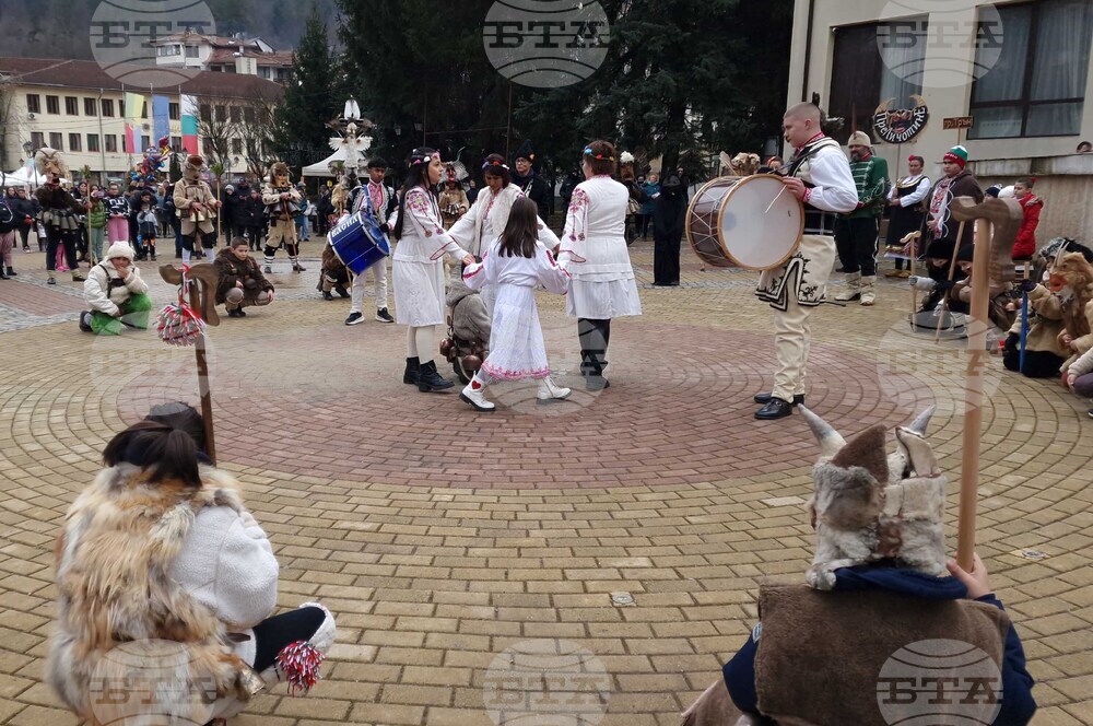 Трън - Зимен празник - маскараден фестивал