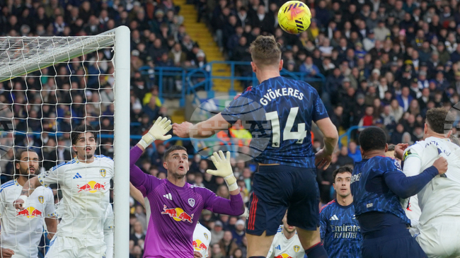 Илия Груев започна за Лийдс при загубата от Арсенал във Висшата лига