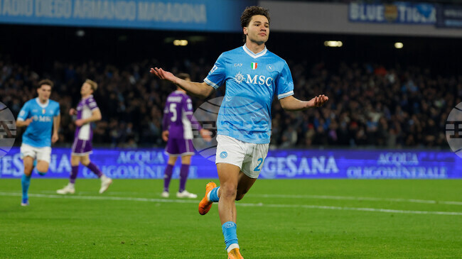 Антонио Вергара отбеляза дебютния си гол в Серия "А" и Наполи победи Фиорентина