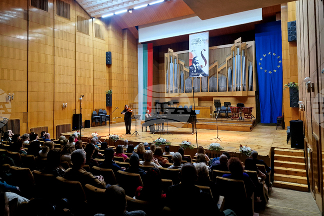 Камерна музика от Брамс звуча в третата вечер на фестивала "Зимни музикални вечери – проф. Иван Спасов" в Пазарджик