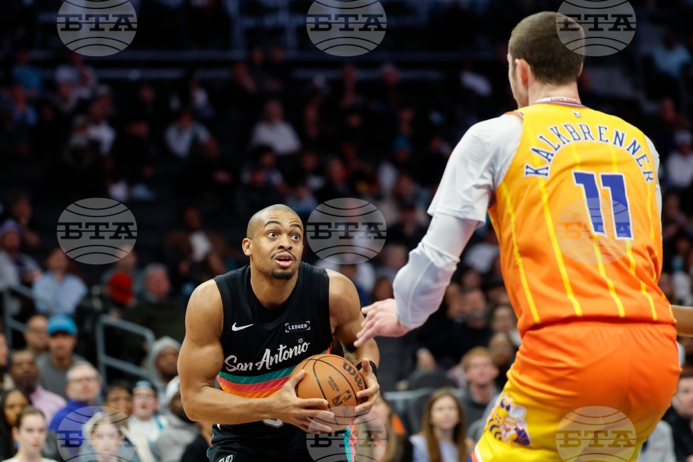 Spurs Hornets Basketball