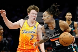 Spurs Hornets Basketball