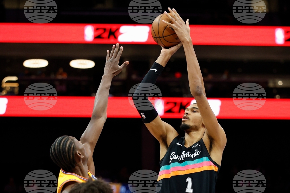 Spurs Hornets Basketball