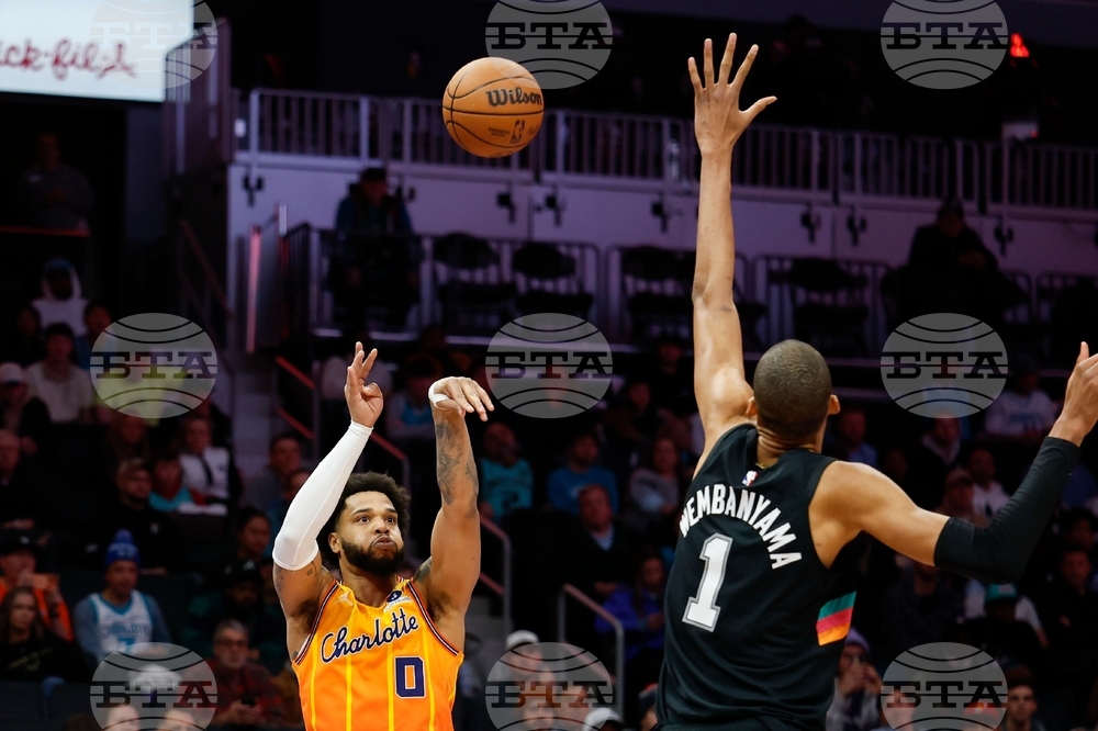 Spurs Hornets Basketball