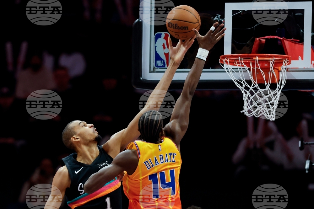 Spurs Hornets Basketball