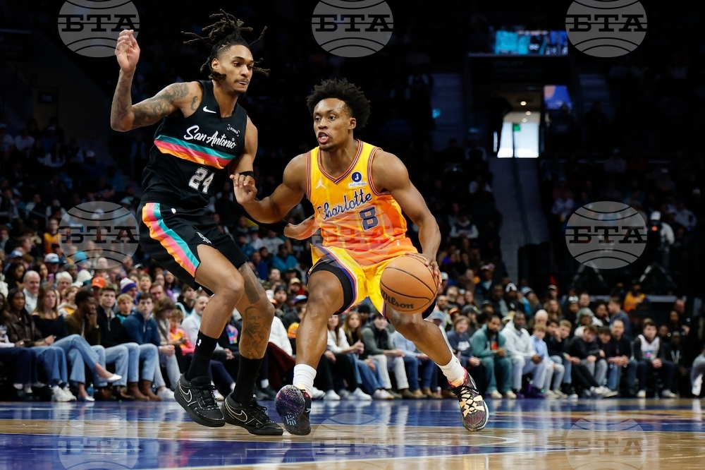 Spurs Hornets Basketball