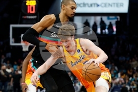 Spurs Hornets Basketball