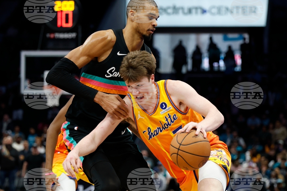 Spurs Hornets Basketball