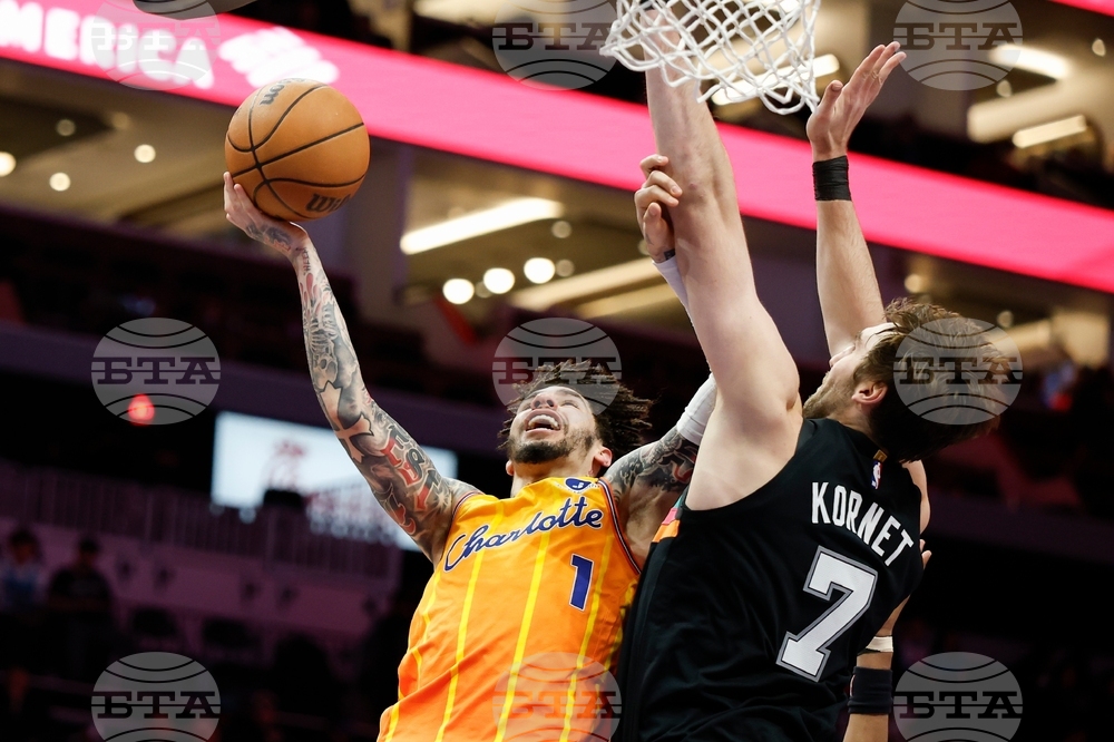 Spurs Hornets Basketball