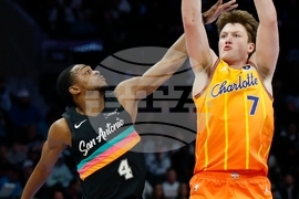 Spurs Hornets Basketball