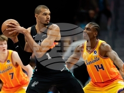 Spurs Hornets Basketball