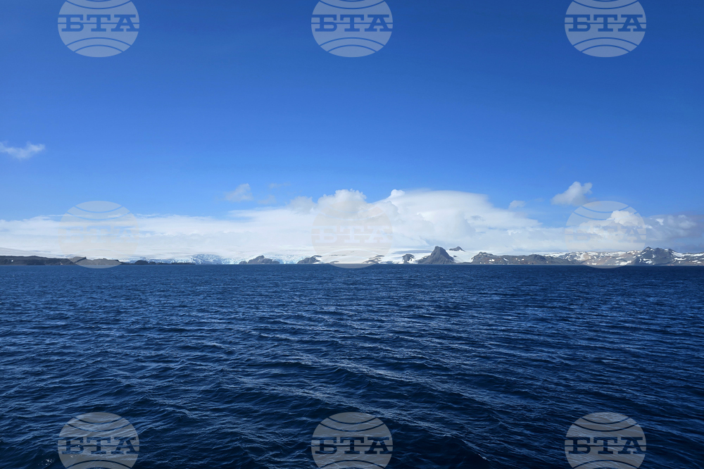 King George Island - Antarctica - Bulgarian Antarctic expedition - departure