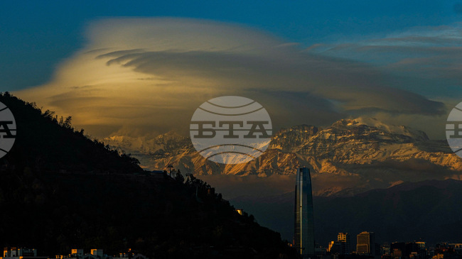 Цистерна се взриви в столицата на Чили, при което загинаха трима души, а 10 бяха ранени