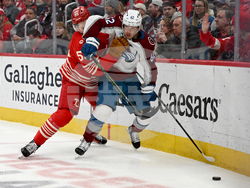 Avalanche Red Wings Hockey