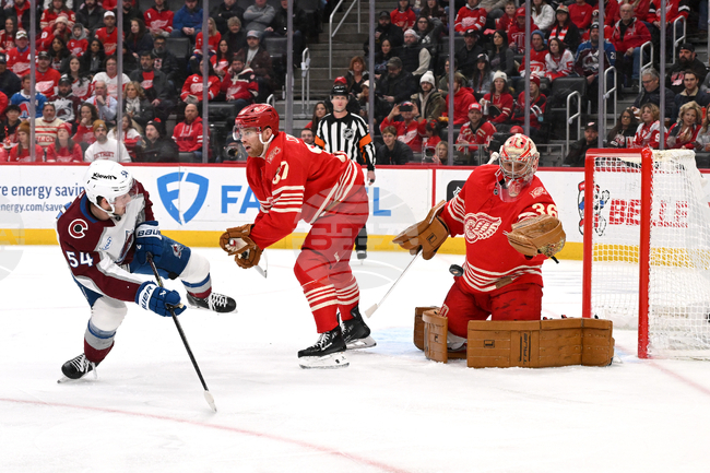 Лидерът в НХЛ Колорадо се наложи срещу Детройт