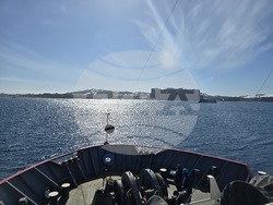 Антарктида - остров Ливингстън - научноизследователски кораб „Св. Кирил и Методий“