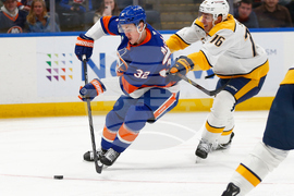 Predators Islanders Hockey