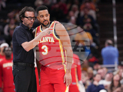 Hawks Pacers Basketball