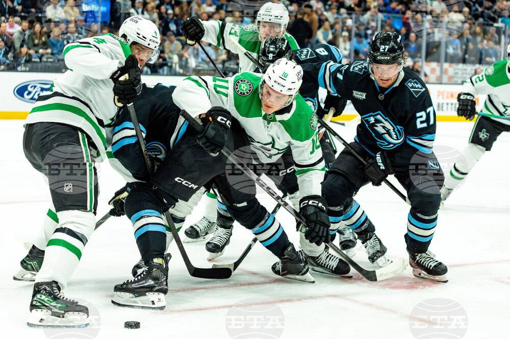 Stars Mammoth Hockey