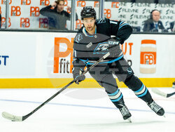 Stars Mammoth Hockey