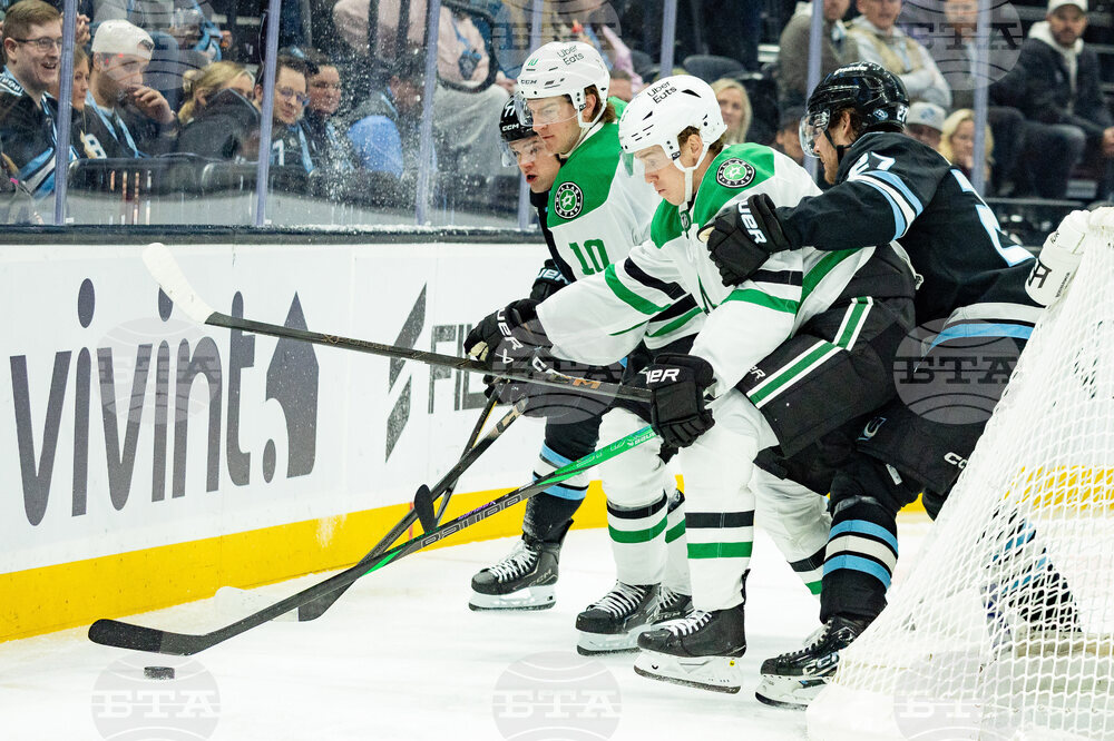 Stars Mammoth Hockey