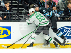 Stars Mammoth Hockey