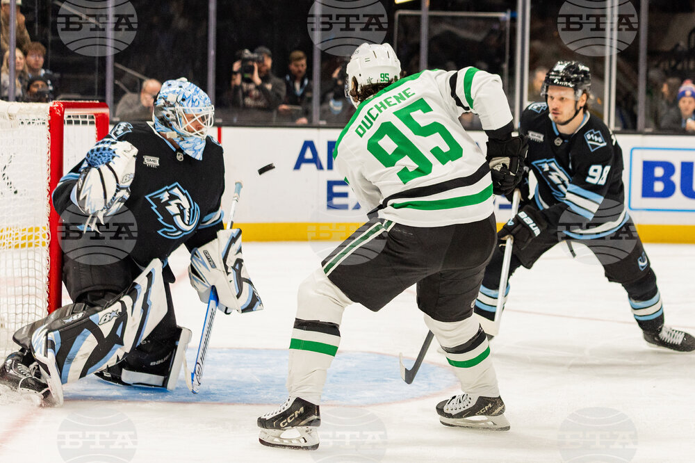 Stars Mammoth Hockey